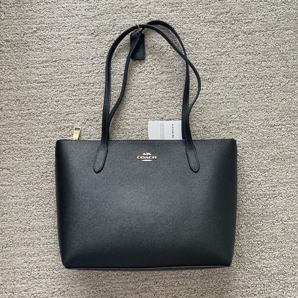 NWT Coach City Tote Bag Black Double Face Leather Casual Luxury Minimalist Chic